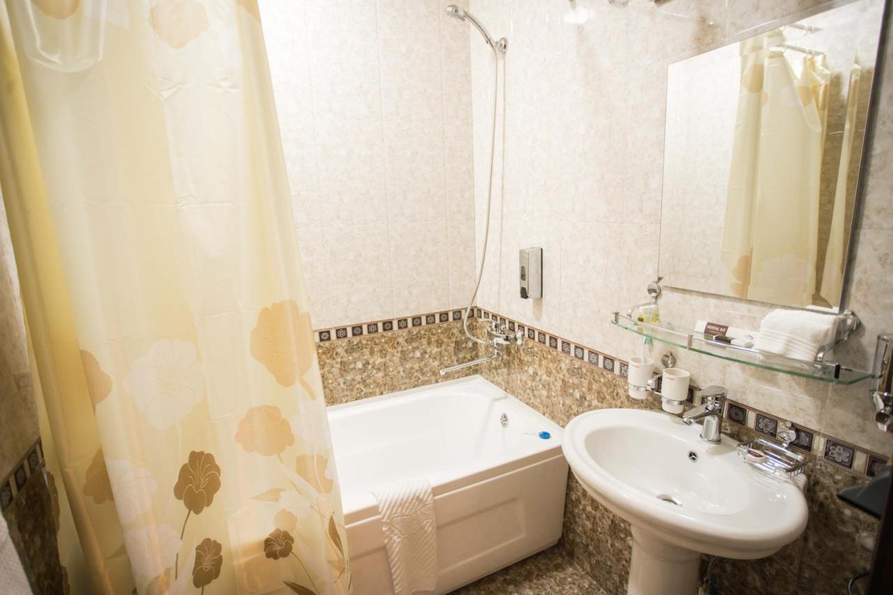 Caravan Castle Boutique Hotel Bukhara Exterior photo